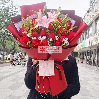 随州19朵红玫瑰百合，与你幸福前行